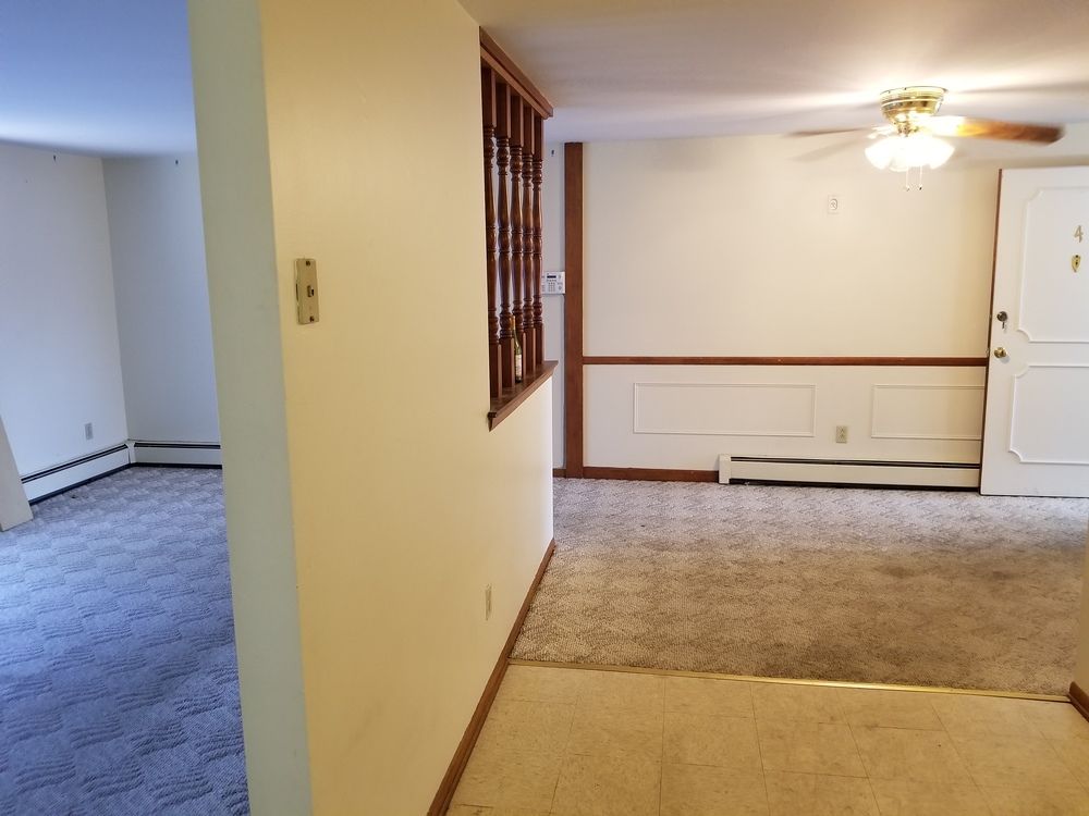 1293 Union Rd, West Seneca, NY 14224